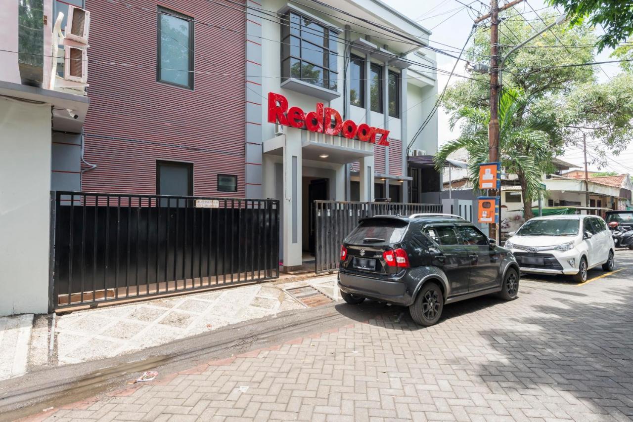 Reddoorz Near Grand City Mall 2 Surabaya Ngoại thất bức ảnh