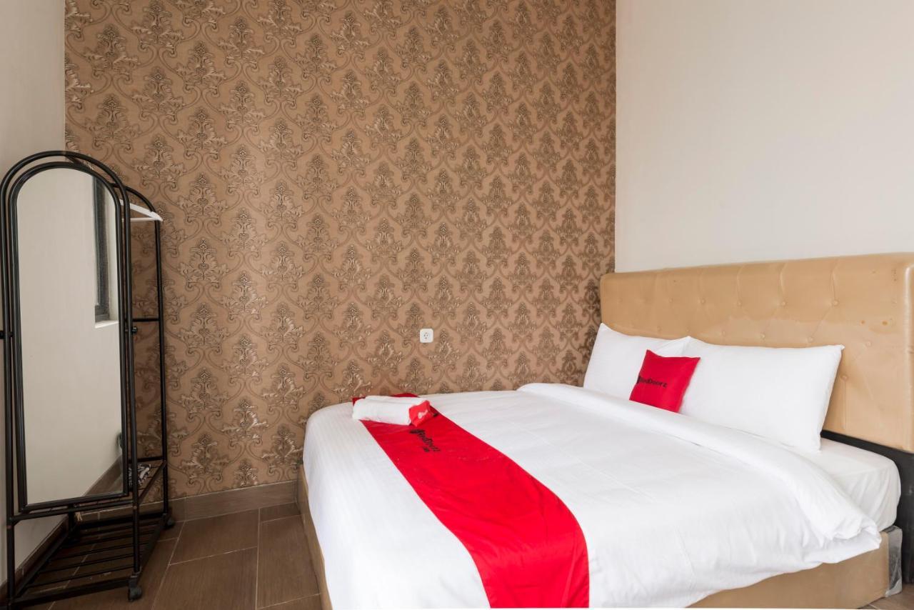 Reddoorz Near Grand City Mall 2 Surabaya Ngoại thất bức ảnh