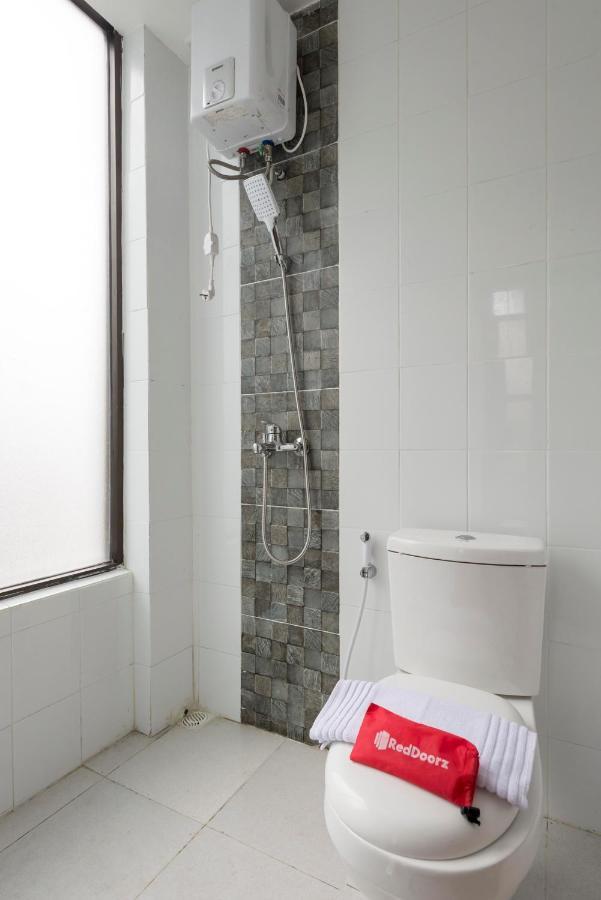 Reddoorz Near Grand City Mall 2 Surabaya Ngoại thất bức ảnh