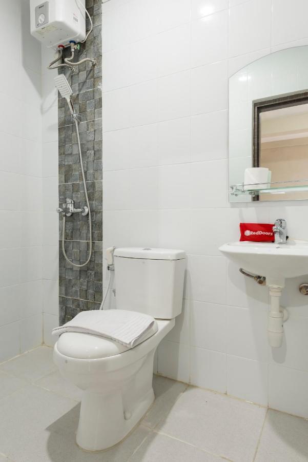 Reddoorz Near Grand City Mall 2 Surabaya Ngoại thất bức ảnh